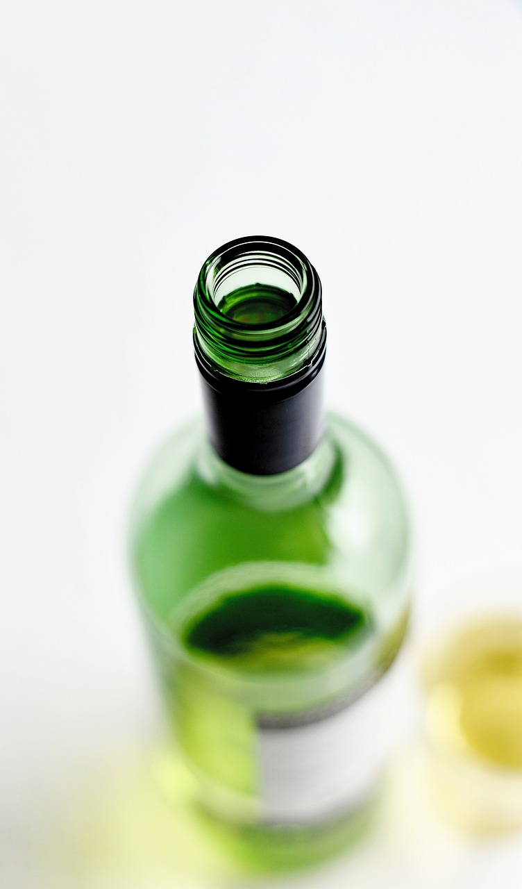 喝红酒可以兑什么？六款创意红酒调饮配方，带你领略红酒新风尚！