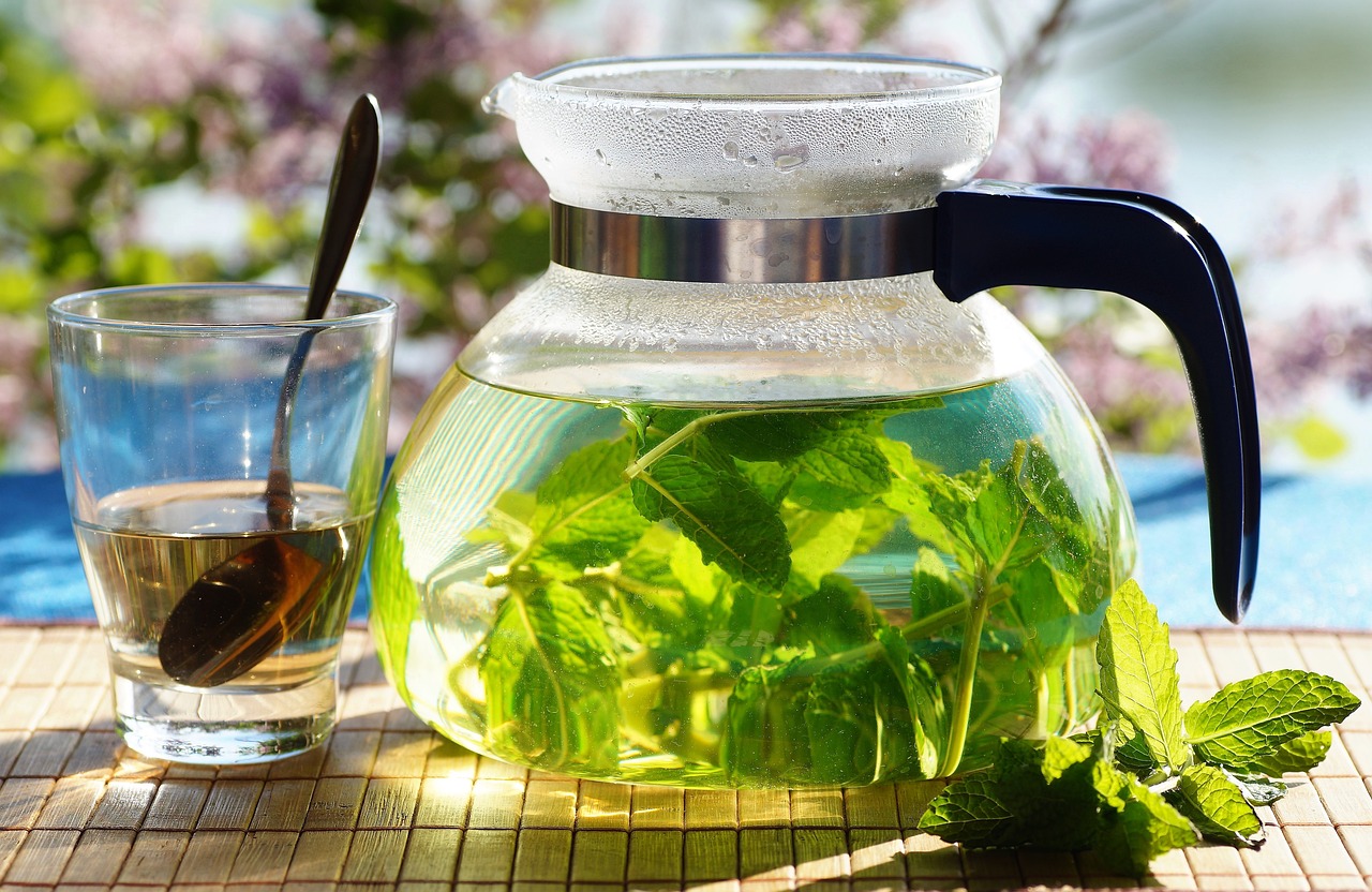 菊花柠檬茶，夏日清凉饮品的完美选择